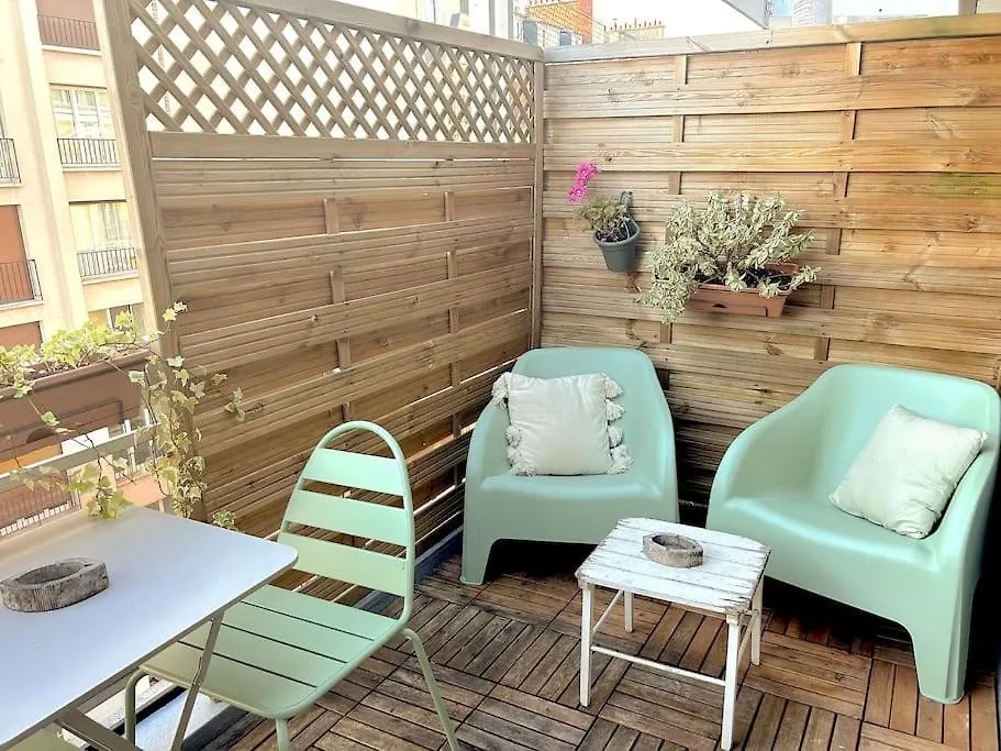 Apartment With Terrace Near Parc Des Princes Stadium In 16Th Arr In Paris France
